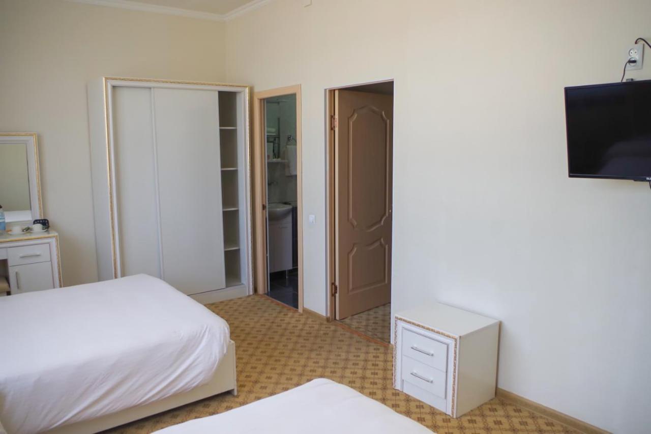 Sultan Jalal-Abad Hotel Luaran gambar
